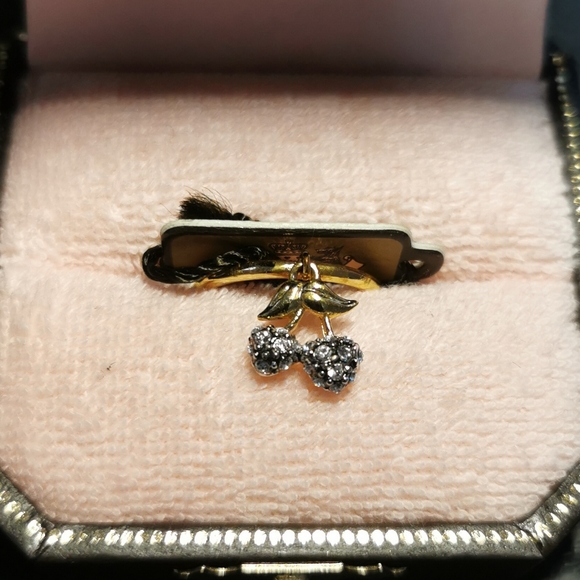 Juicy Couture Ring - Picture 2 of 3